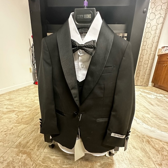 Stacy Adam’s Boys Suits